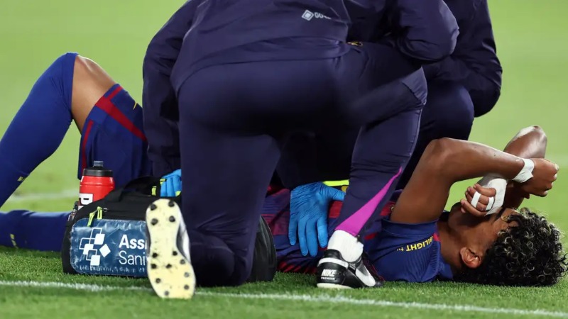 Lamine Yamal ដួលភ្លាមៗបន្ទាប់ពីស៊ុតបាល់ពិន័យ ខណៈ Barcelona ព្រួយបារម្ភអំពីតារាវ័យក្មេងរបស់ខ្លួន   ក្នុងការប្រកួត La Liga ទល់នឹង Celta Vigo