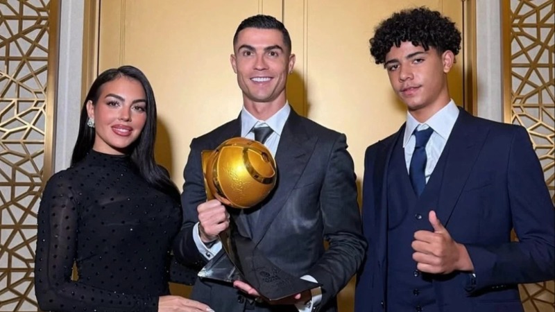 Al Nassr ត្រៀមលើកកូនប្រុសច្បង Ronaldo ឱ្យចូលលេងក្នុងក្រុមឈុតធំ